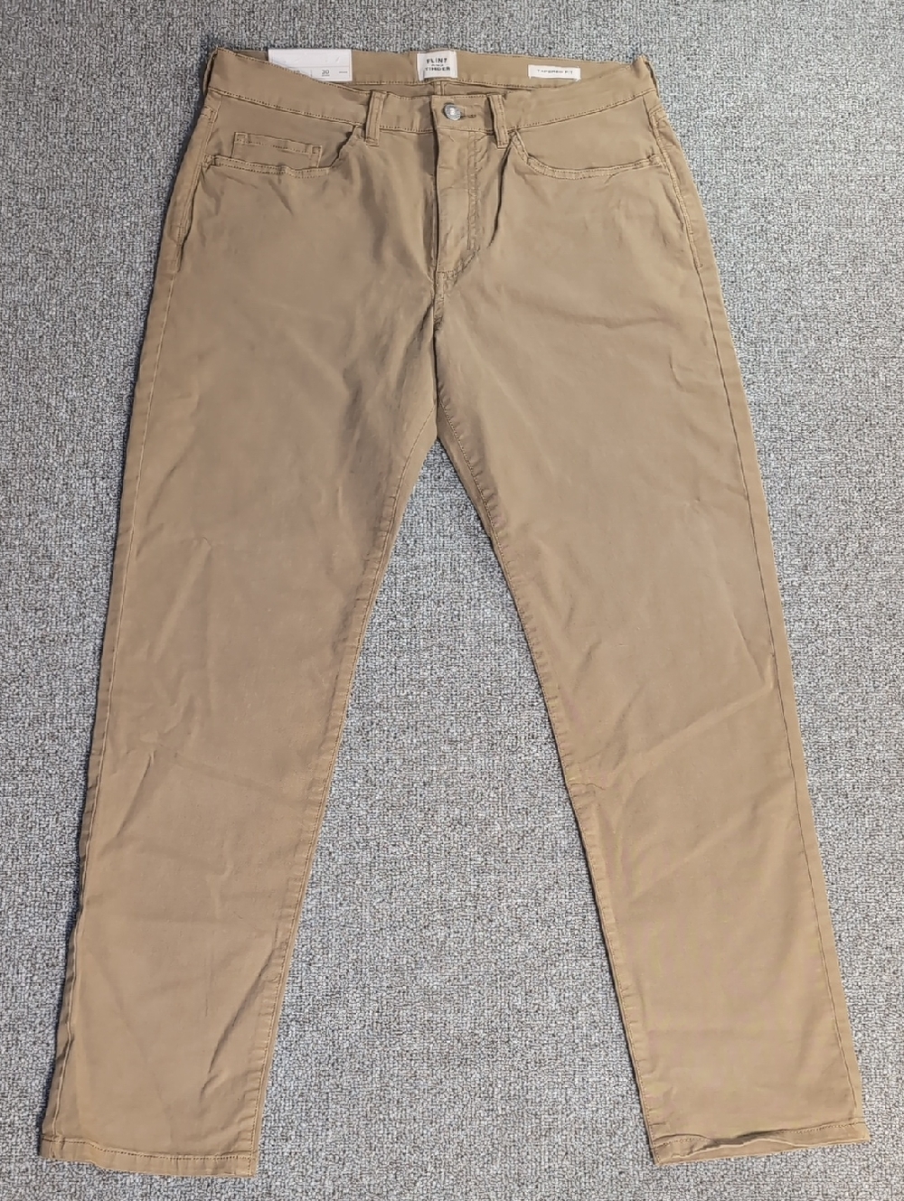 NWT Flint and Tinder 365 Tapered Fit 5 Pocket Flat Front Chino Size 32x30 Khaki